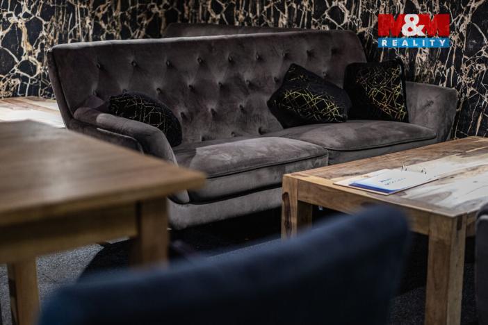 Pronájem restaurace, Benešov, Nádražní, 107 m2