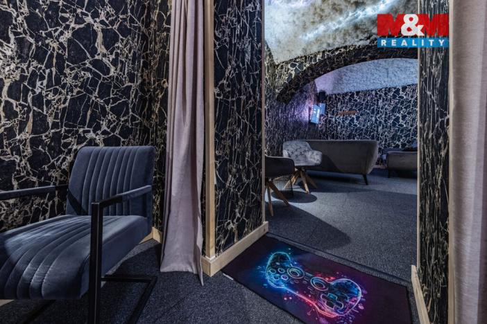 Pronájem restaurace, Benešov, Nádražní, 107 m2