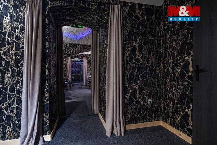 Pronájem restaurace, Benešov, Nádražní, 107 m2