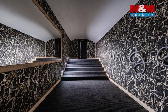 Pronájem restaurace, Benešov, Nádražní, 107 m2