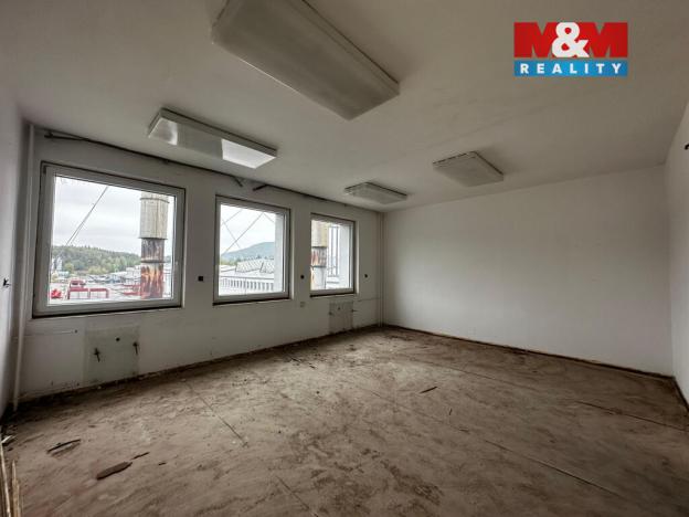 Pronájem kanceláře, Noviny pod Ralskem, 520 m2