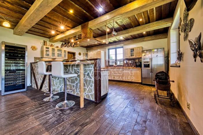 Prodej rodinného domu, Vrchlabí, 429 m2