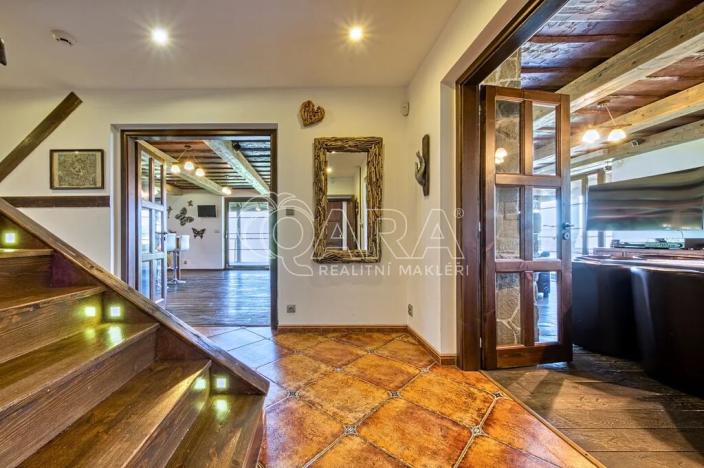 Prodej rodinného domu, Vrchlabí, 429 m2