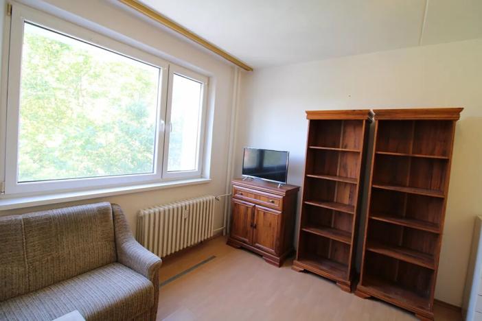 Pronájem bytu 1+1, Karlovy Vary, U Koupaliště, 26 m2