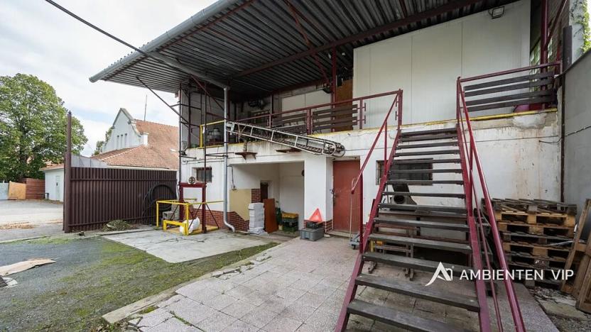 Prodej obchodního prostoru, Újezd u Brna, Nádražní, 901 m2