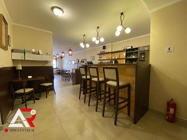 Pronájem komerční nemovitosti, Ivančice, Komenského náměstí, 110 m2