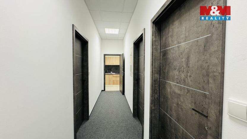 Prodej kanceláře, Klecany, V Honech, 179 m2