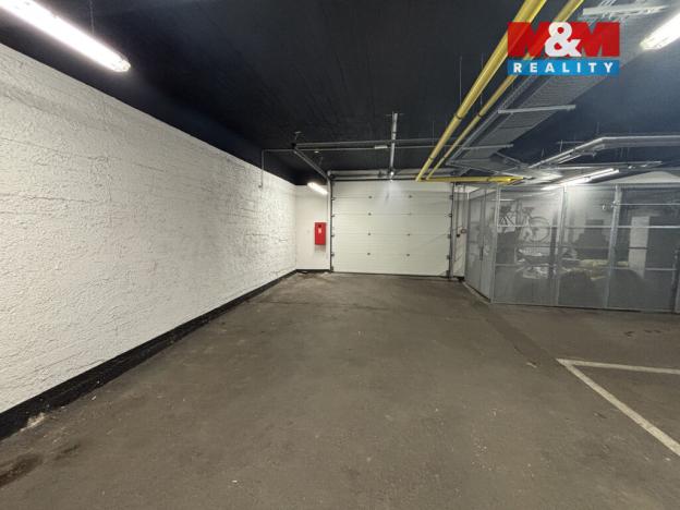 Prodej garážového stání, Praha - Hostivař, Hornoměcholupská, 20 m2