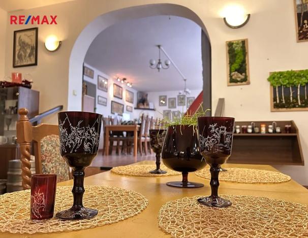 Pronájem komerční nemovitosti, Praha - Újezd nad Lesy, Hodkovská, 190 m2