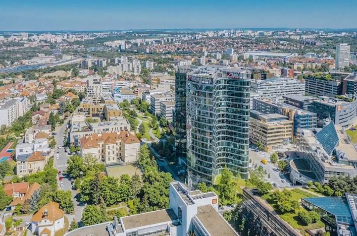 Pronájem kanceláře, Praha, 750 m2