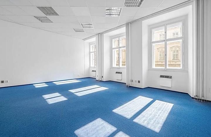 Pronájem kanceláře, Praha, 1000 m2