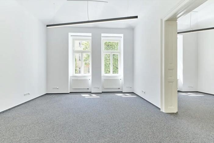 Pronájem kanceláře, Praha, 500 m2