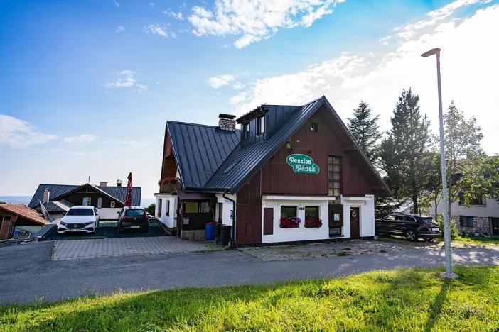 Prodej ubytování, Strážné, 450 m2