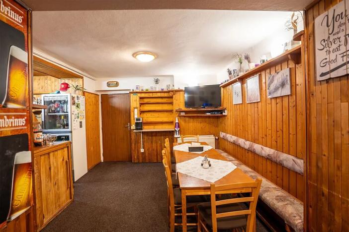 Prodej ubytování, Strážné, 450 m2