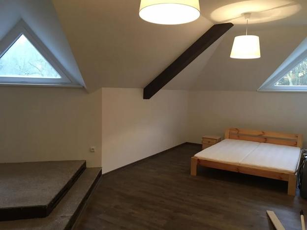 Pronájem rodinného domu, Praha - Sedlec, V Sedlci, 220 m2