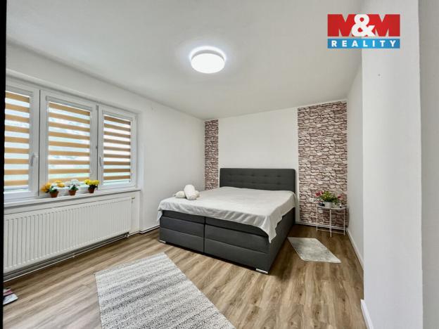 Prodej bytu 3+1, Bečváry, 71 m2