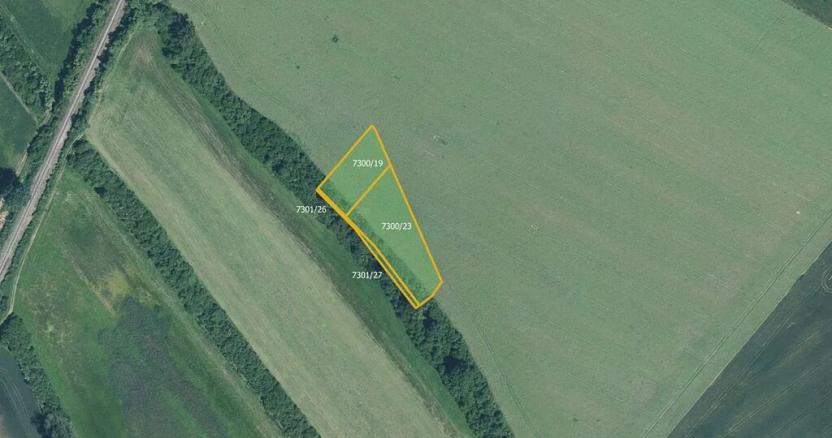 Prodej pole, Strážnice, 5689 m2