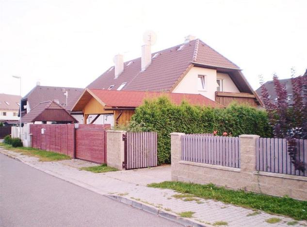 Pronájem rodinného domu, Nupaky, Slunečná, 140 m2
