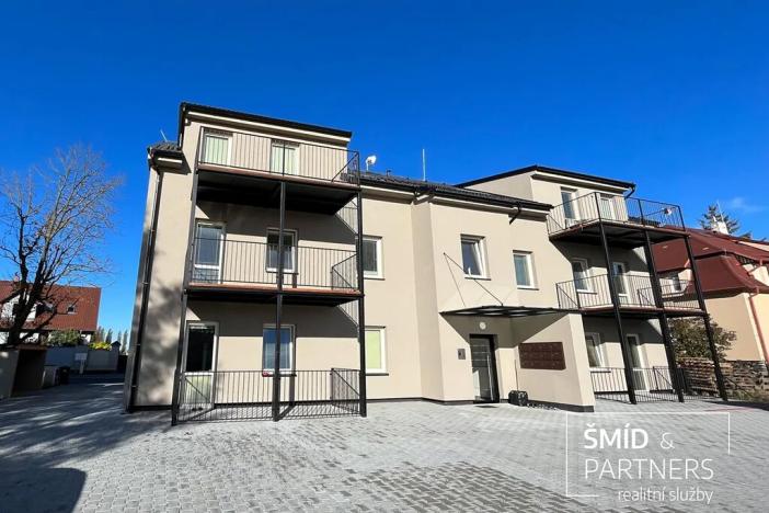 Prodej bytu 3+kk, Velim, Palackého, 77 m2