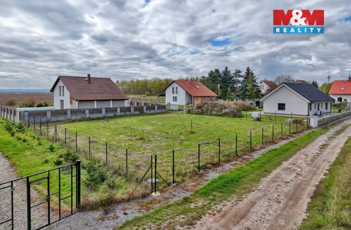 Prodej pozemku pro bydlení, Milostín, 900 m2