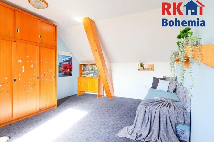 Prodej vícegeneračního domu, Chrášťany, 218 m2