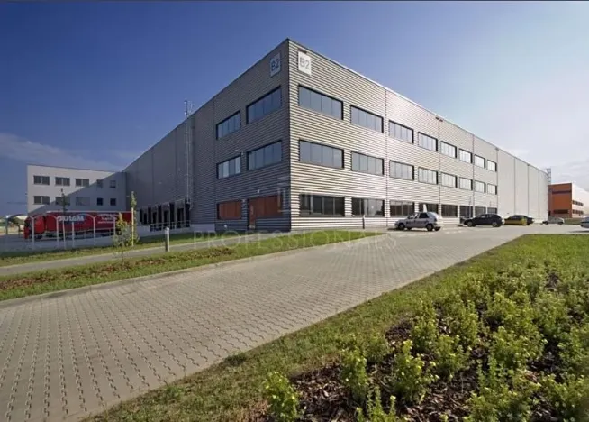 Pronájem skladu, Praha - Horní Počernice, Sezemická, 4766 m2