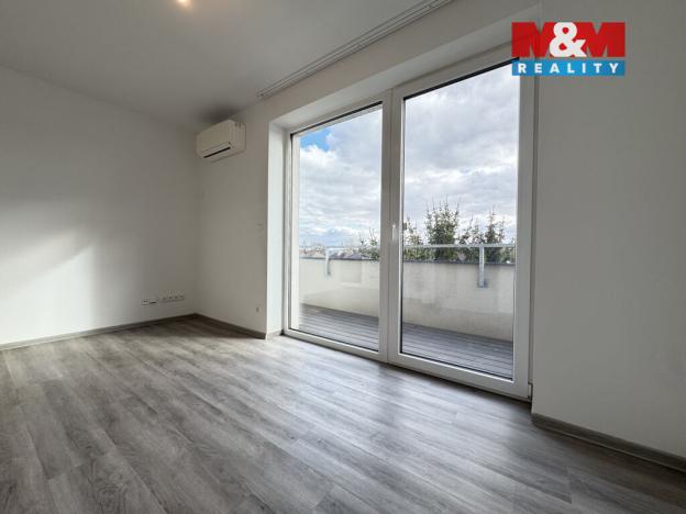 Pronájem bytu 2+kk, Chlumec nad Cidlinou - Chlumec nad Cidlinou IV, Mládežnická, 45 m2