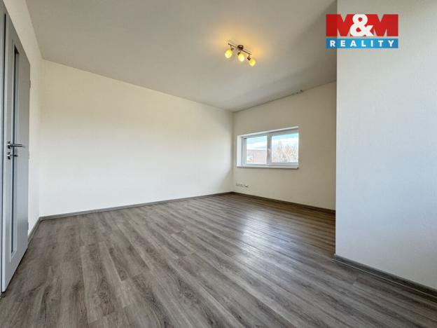 Pronájem bytu 2+kk, Chlumec nad Cidlinou - Chlumec nad Cidlinou IV, Mládežnická, 45 m2