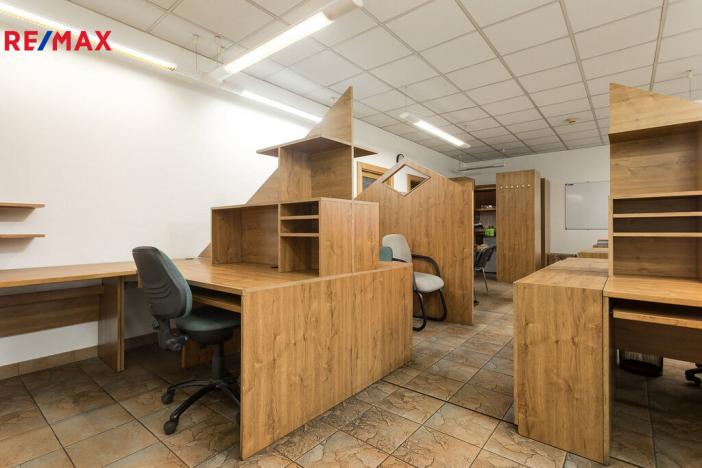 Pronájem kanceláře, Paskov, Místecká, 200 m2