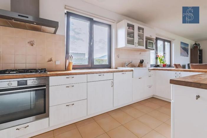 Prodej rodinného domu, Králův Dvůr, Na Vyhlídce, 195 m2