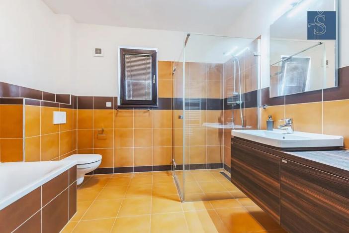 Prodej rodinného domu, Králův Dvůr, Na Vyhlídce, 195 m2