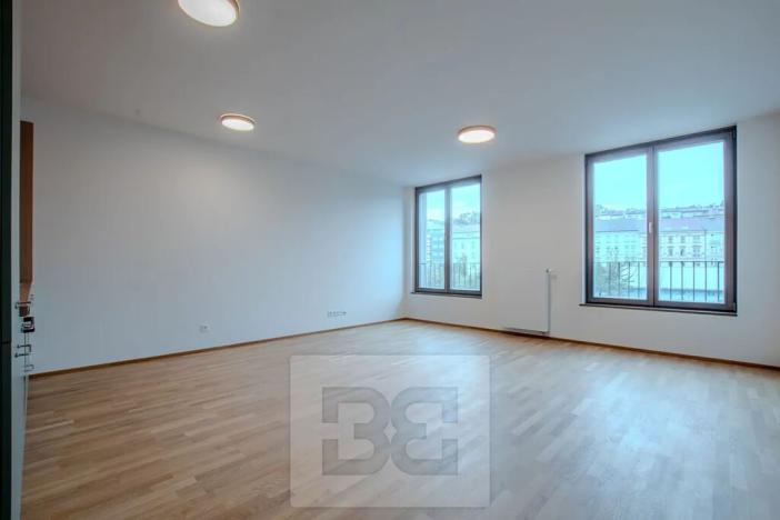 Prodej bytu 1+kk, Praha - Smíchov, Toyen, 42 m2