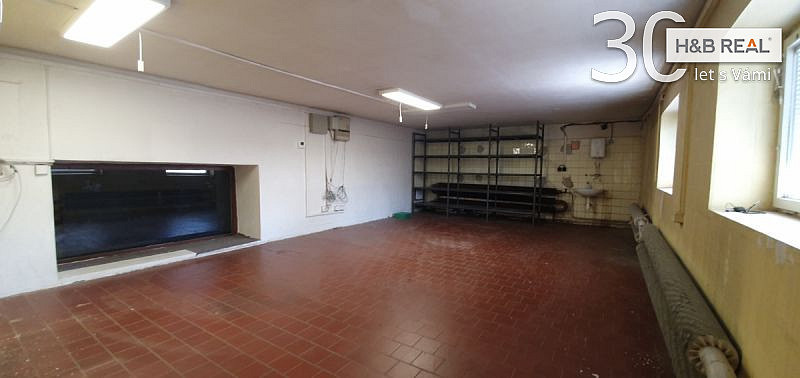 Pronájem skladu, Vsetín, 550 m2