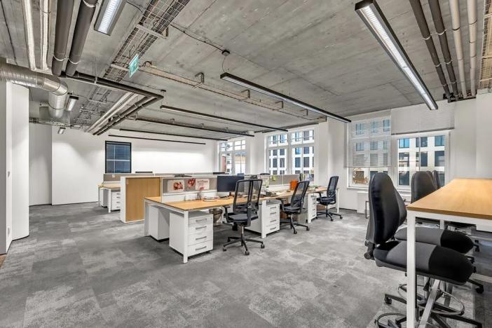 Pronájem kanceláře, Praha, 400 m2