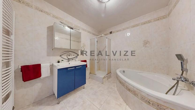 Prodej rodinného domu, Roudné, 265 m2