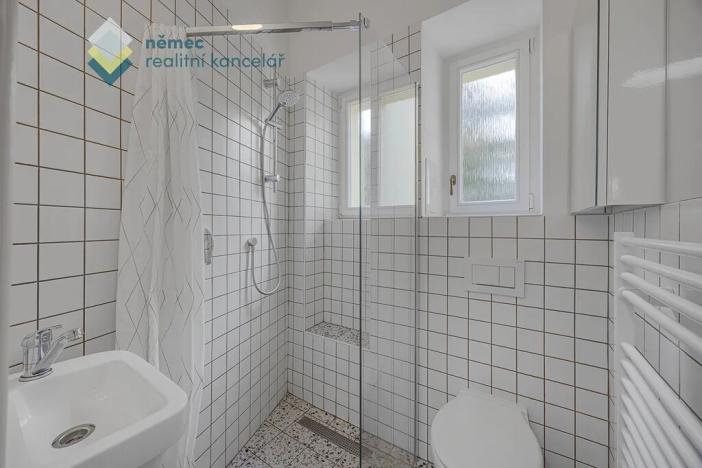 Pronájem bytu 2+kk, Praha - Nusle, Rostislavova, 43 m2