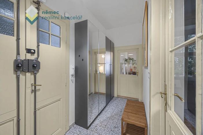 Pronájem bytu 2+kk, Praha - Nusle, Rostislavova, 43 m2