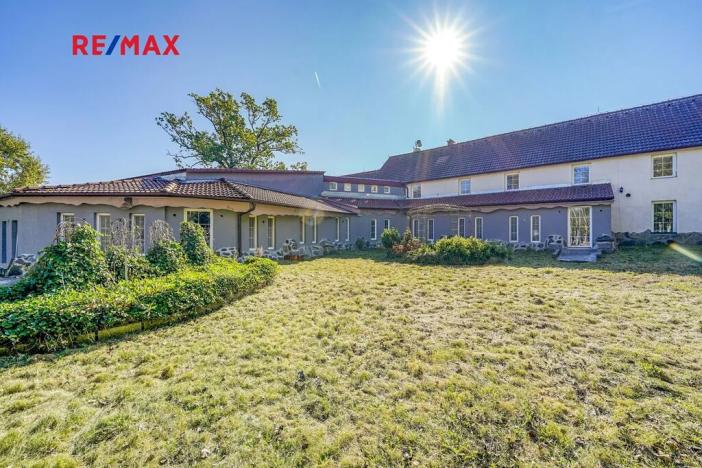 Prodej apartmánu, Všeruby, 952 m2