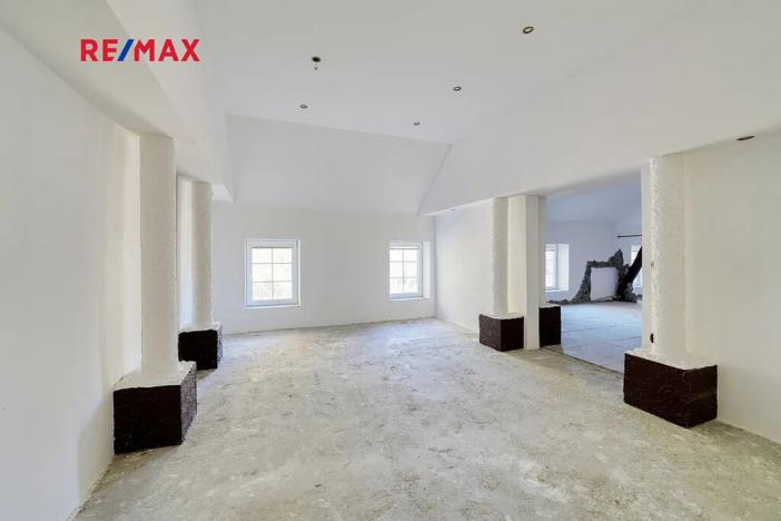 Prodej apartmánu, Všeruby, 952 m2