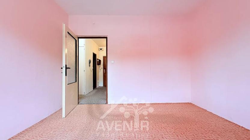 Prodej bytu 3+1, Hostinné, Sídliště, 68 m2