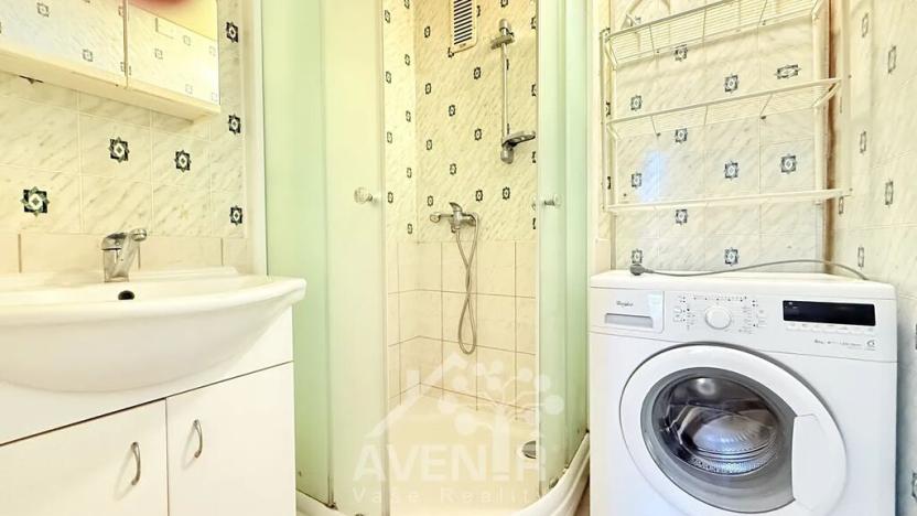 Prodej bytu 3+1, Hostinné, Sídliště, 68 m2