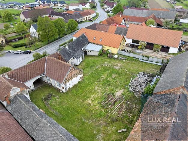 Prodej pozemku pro bydlení, Petrůvky, 11472 m2