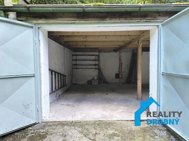 Pronájem garáže, Benešov nad Ploučnicí, 55 m2