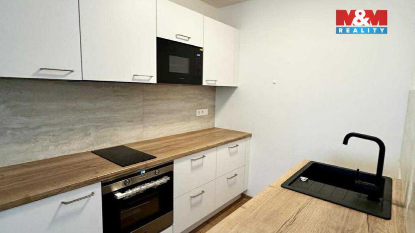 Pronájem bytu 2+kk, Praha, Nuselská, 42 m2