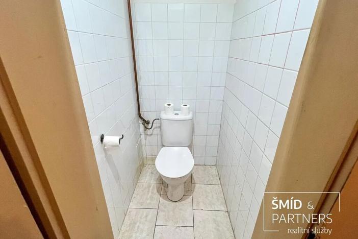 Pronájem komerční nemovitosti, Kolín, Husovo náměstí, 300 m2