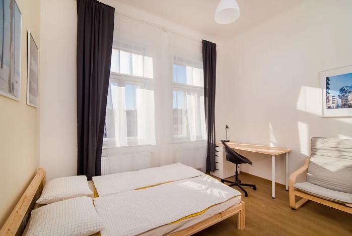 Prodej bytu 2+kk, Praha, Sokolská, 46 m2