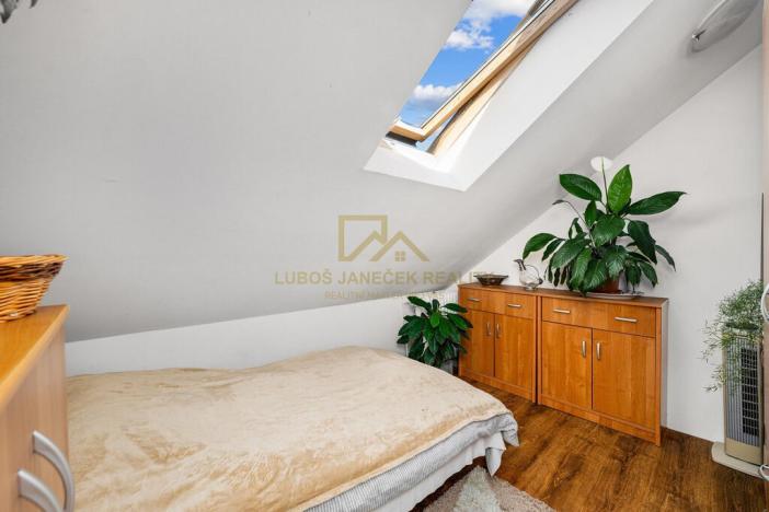 Prodej rodinného domu, Černá v Pošumaví, 210 m2