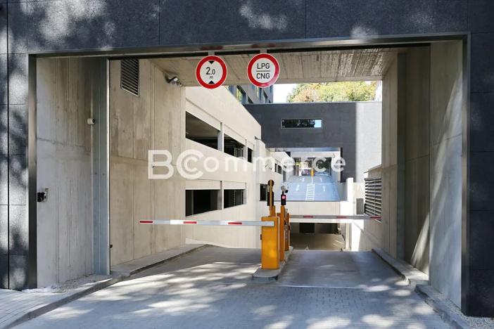 Pronájem kanceláře, Brno, 1733 m2