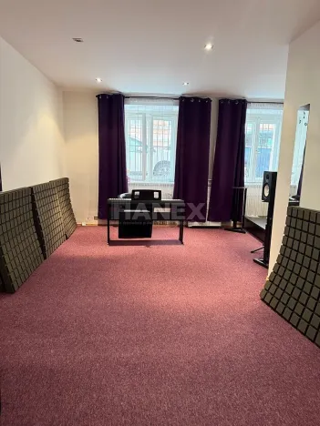 Prodej bytu 2+1, Praha - Smíchov, Kroftova, 75 m2