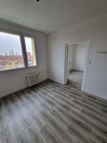 Pronájem bytu 1+1, Chomutov, Dřínovská, 37 m2